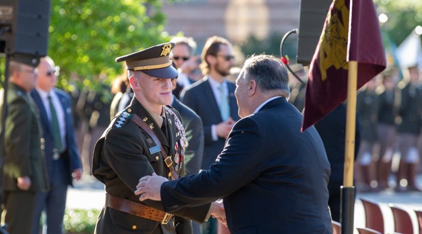 Corps of Cadets Commander Adam Buckley speaks with Secretary of State Mike Pompeo.