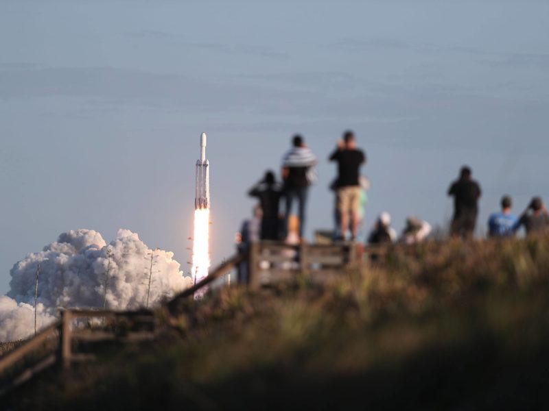 SpaceX Falcon Heavy Rocket