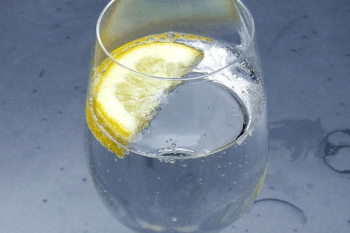 lemon water 