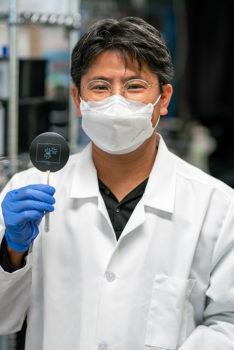 portrait of arum han in the lab