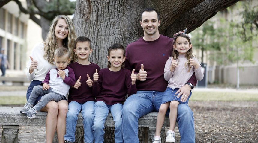 Alex and Brittney McLean with their children, twins Cash and Easton (7), Emery (5) and Boone (2)