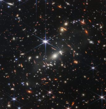 telescope image of a galaxy cluster