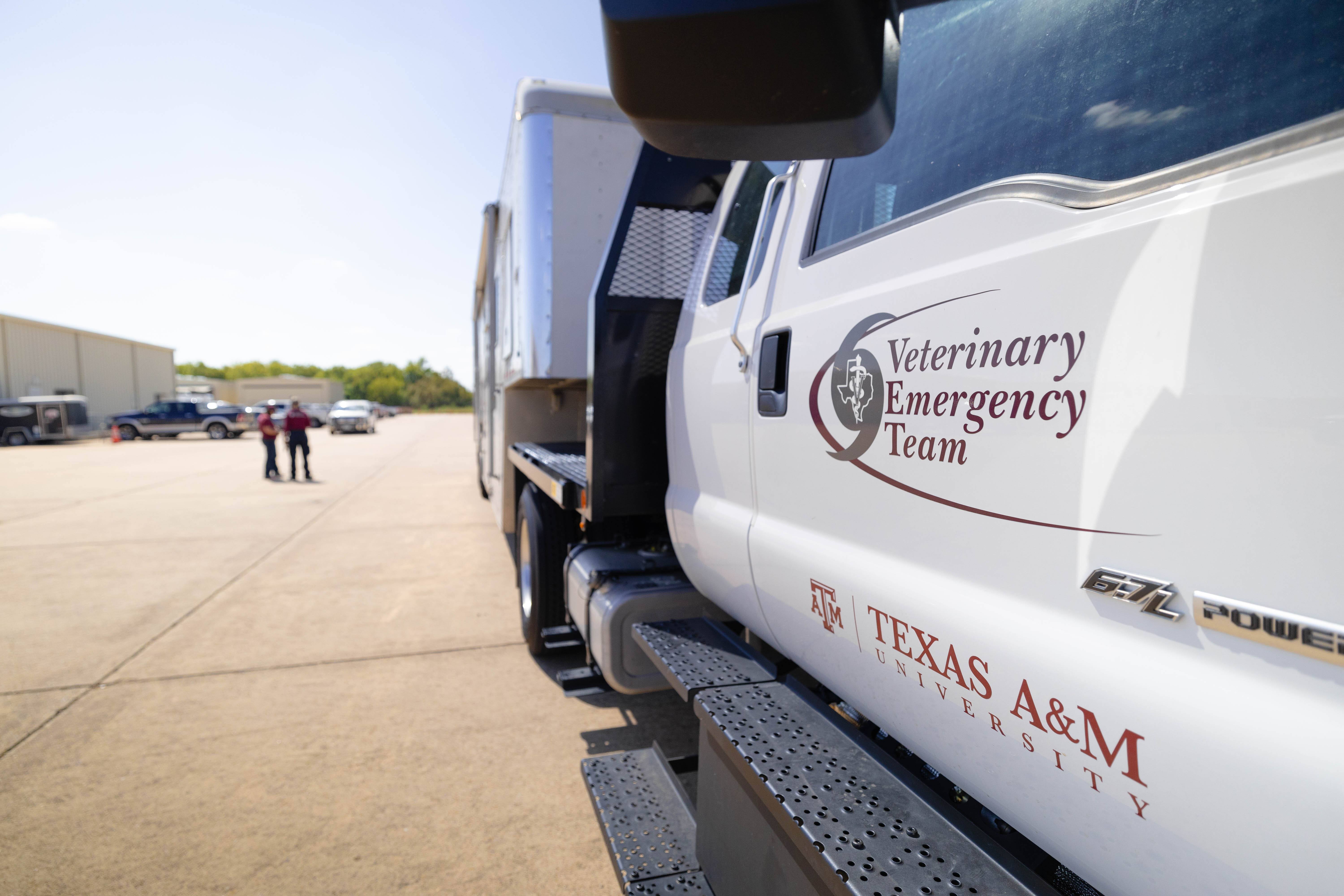 Texas A&M Veterinary Emergency Team Deployed To Assist In North ...