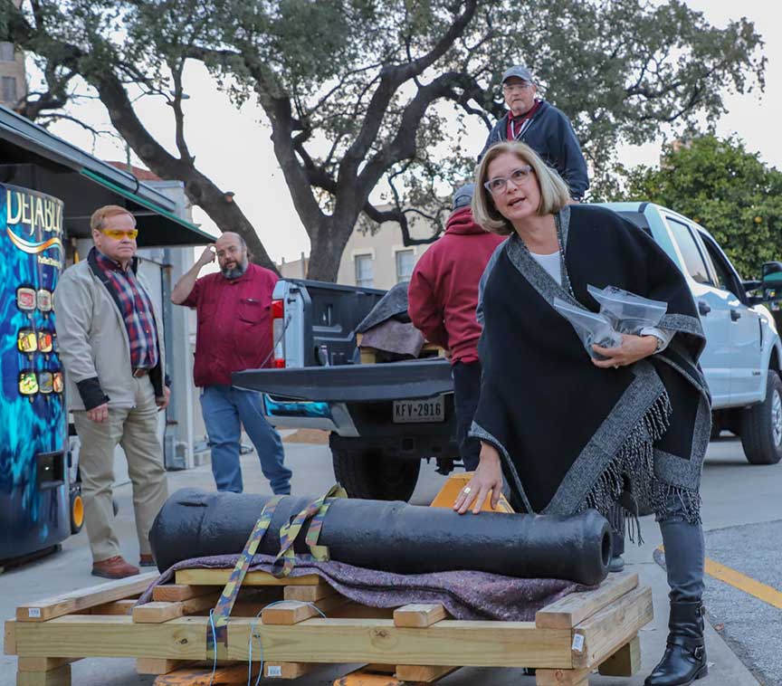 Alamo cannons arrive in San Antonio after conservation